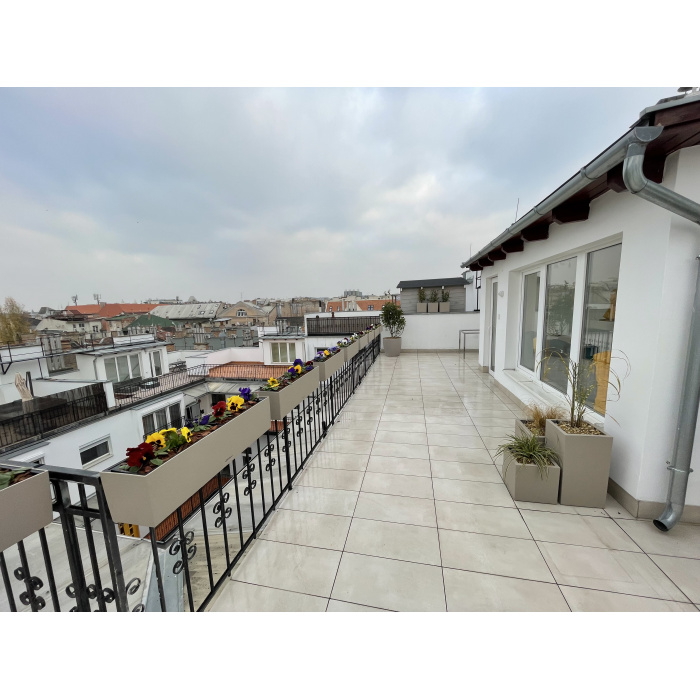 lechuza-balconerastone-80-homok1_5_1387422100