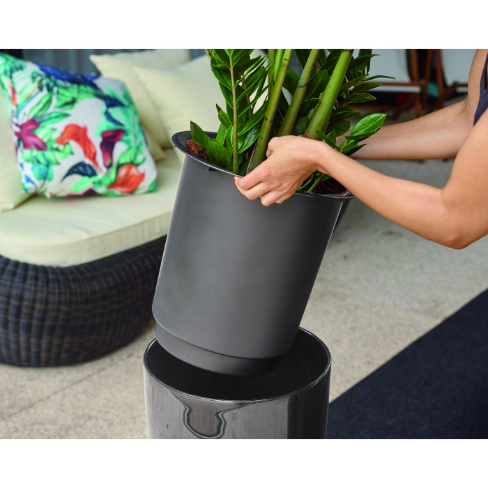 plastic-pot-recyclable-insert-glossy-anthracite
